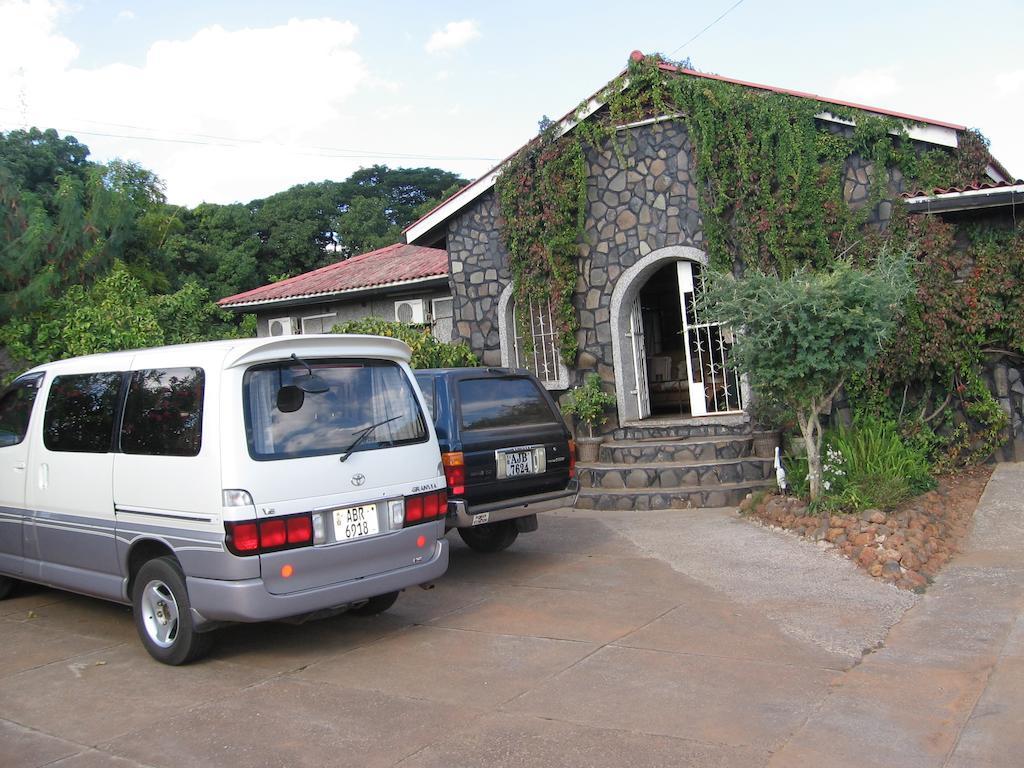 The Stone Guest House Livingstone Dış mekan fotoğraf