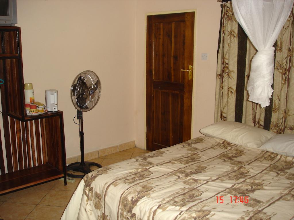 The Stone Guest House Livingstone Oda fotoğraf